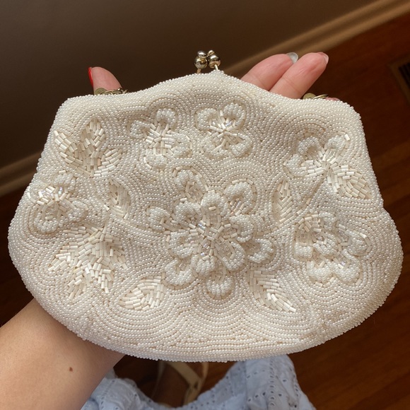 Vintage Delill Beaded Handbag White - Picture 2 of 15